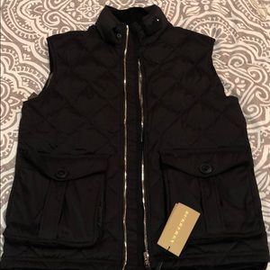 💯💯NWT ***** BURBERRY VEST💯💯💯